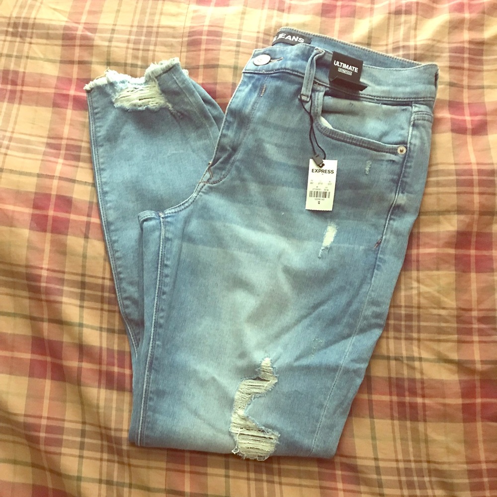 Express Ultimate Stretch Destroyed Ankle Legging